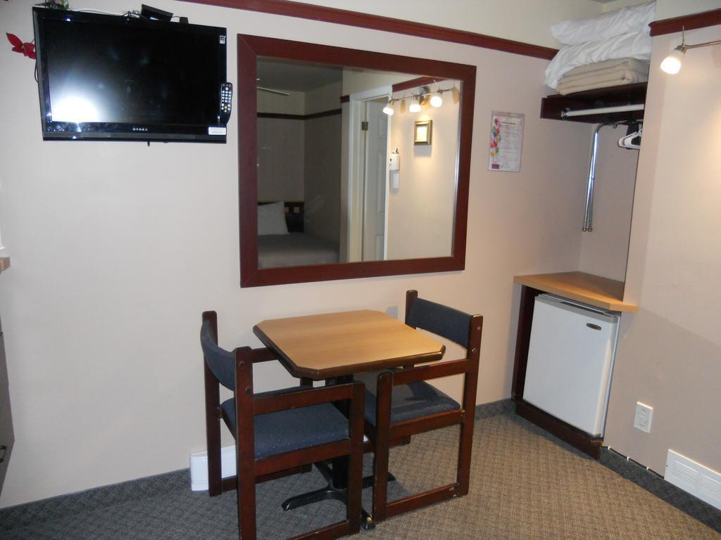Louiseville Motel Normandie חדר תמונה