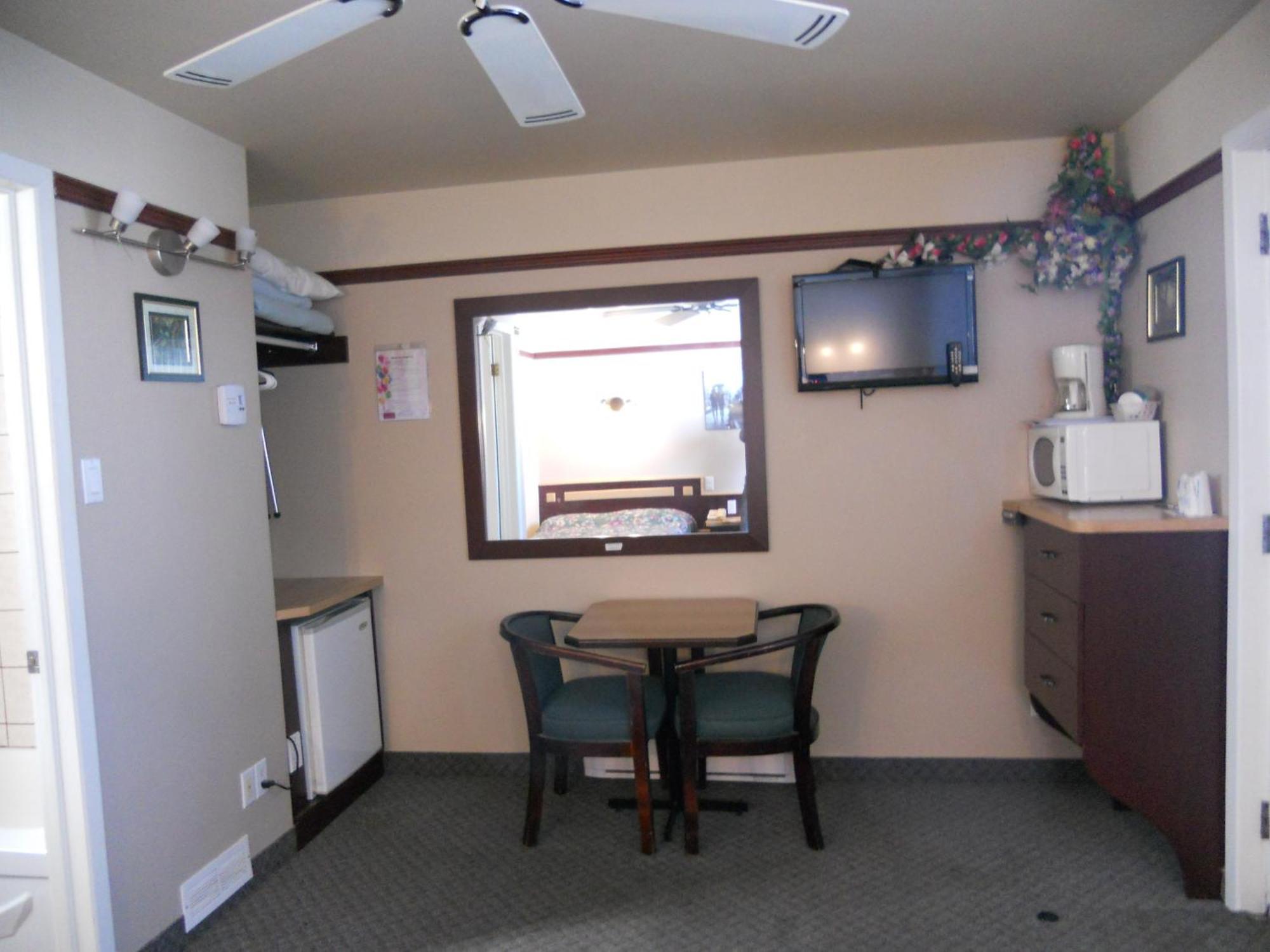 Louiseville Motel Normandie מראה חיצוני תמונה