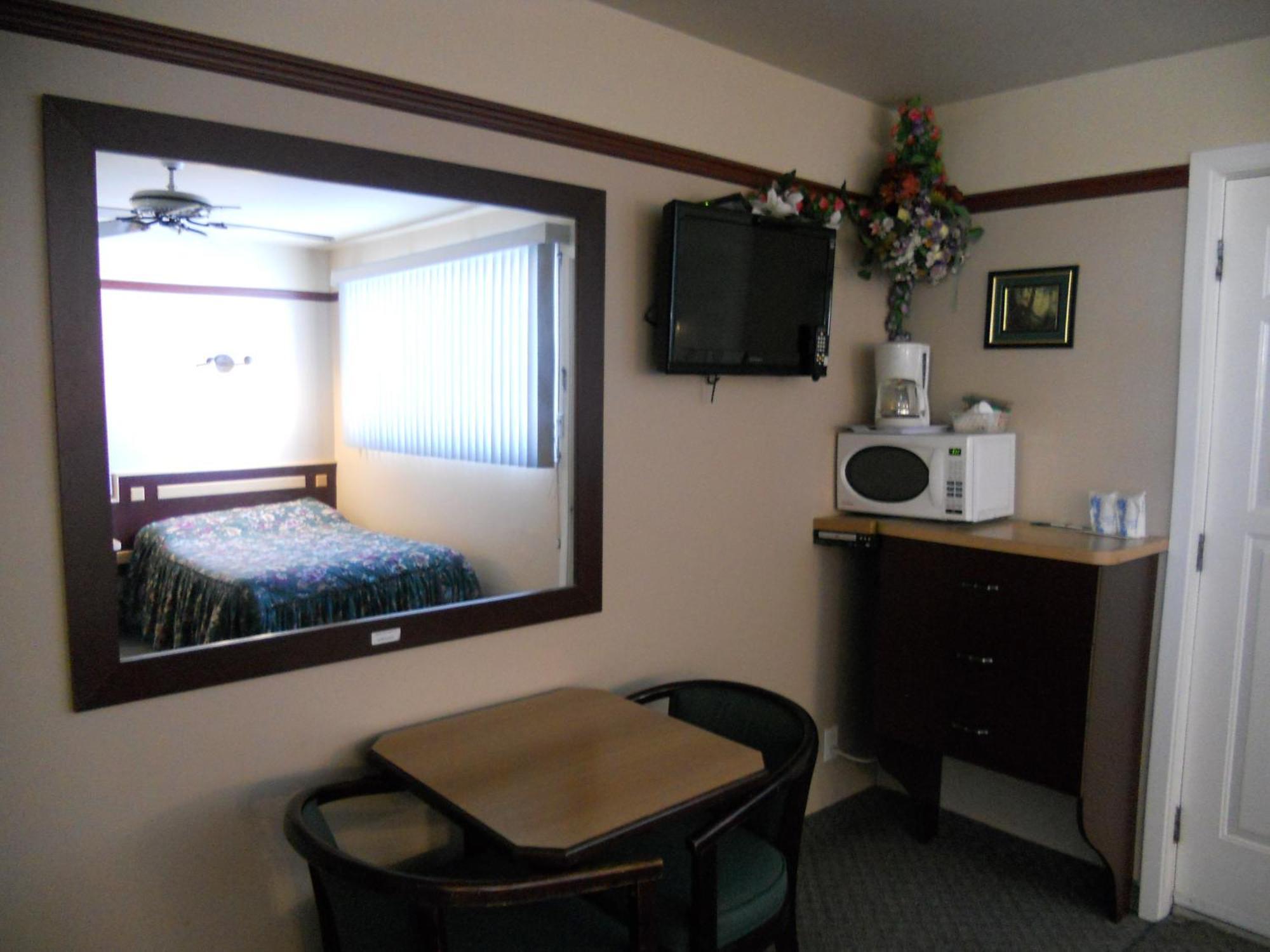 Louiseville Motel Normandie מראה חיצוני תמונה