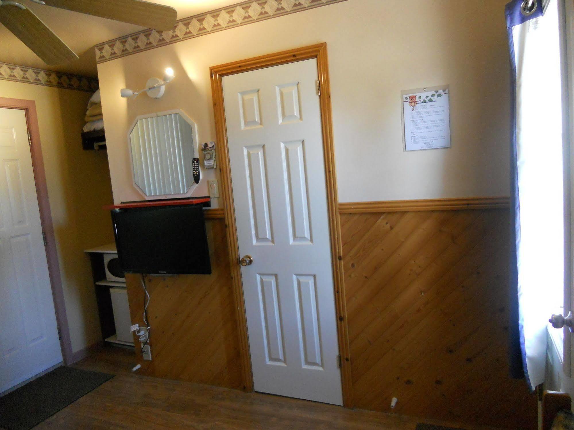 Louiseville Motel Normandie מראה חיצוני תמונה