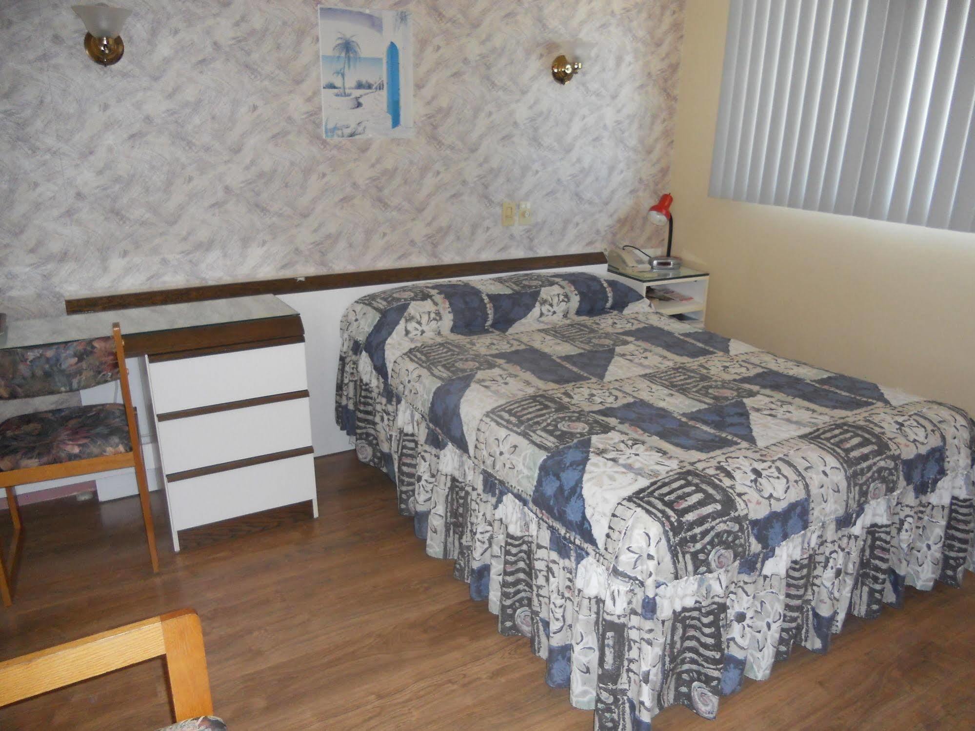 Louiseville Motel Normandie מראה חיצוני תמונה