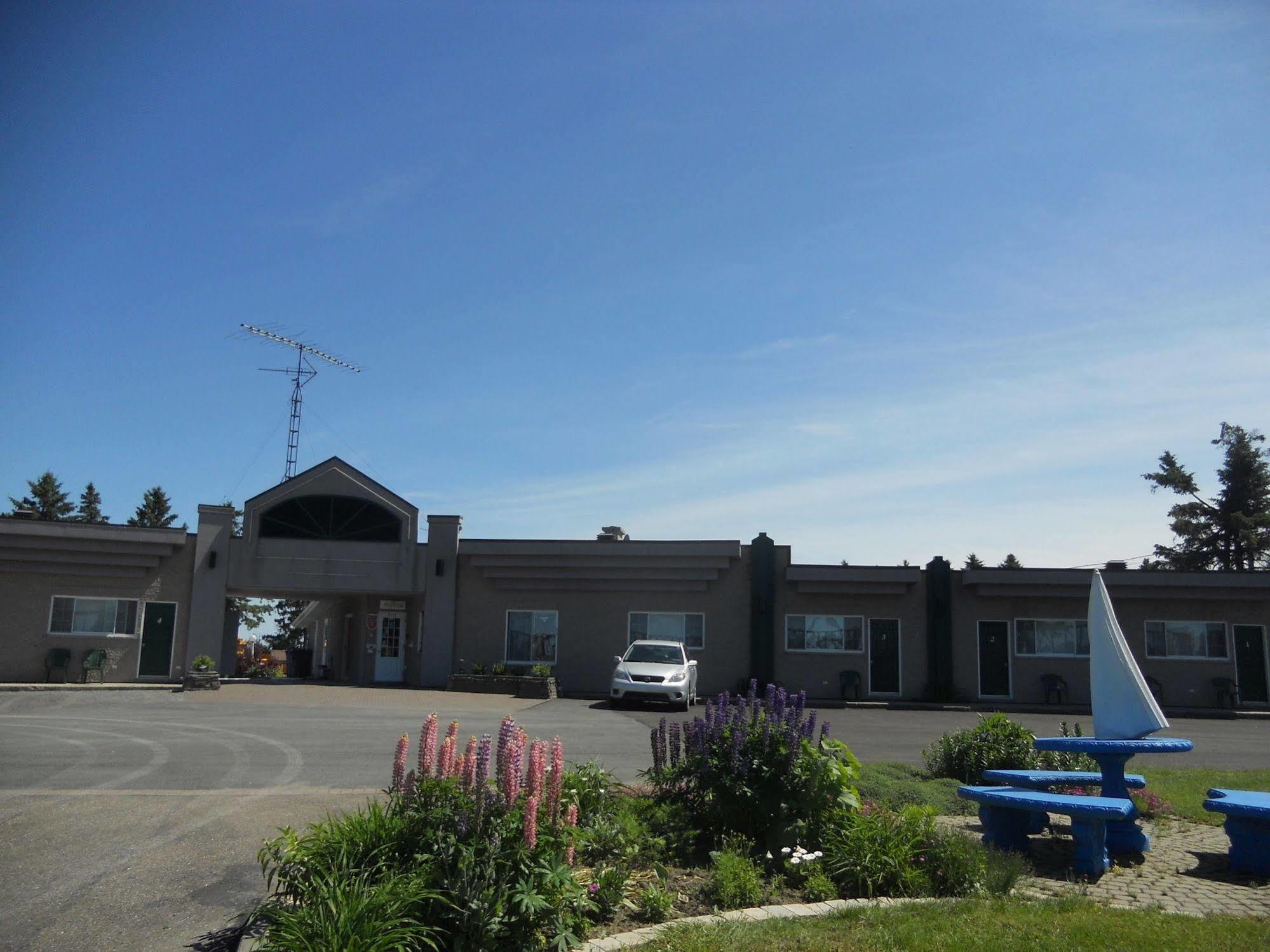 Louiseville Motel Normandie מראה חיצוני תמונה